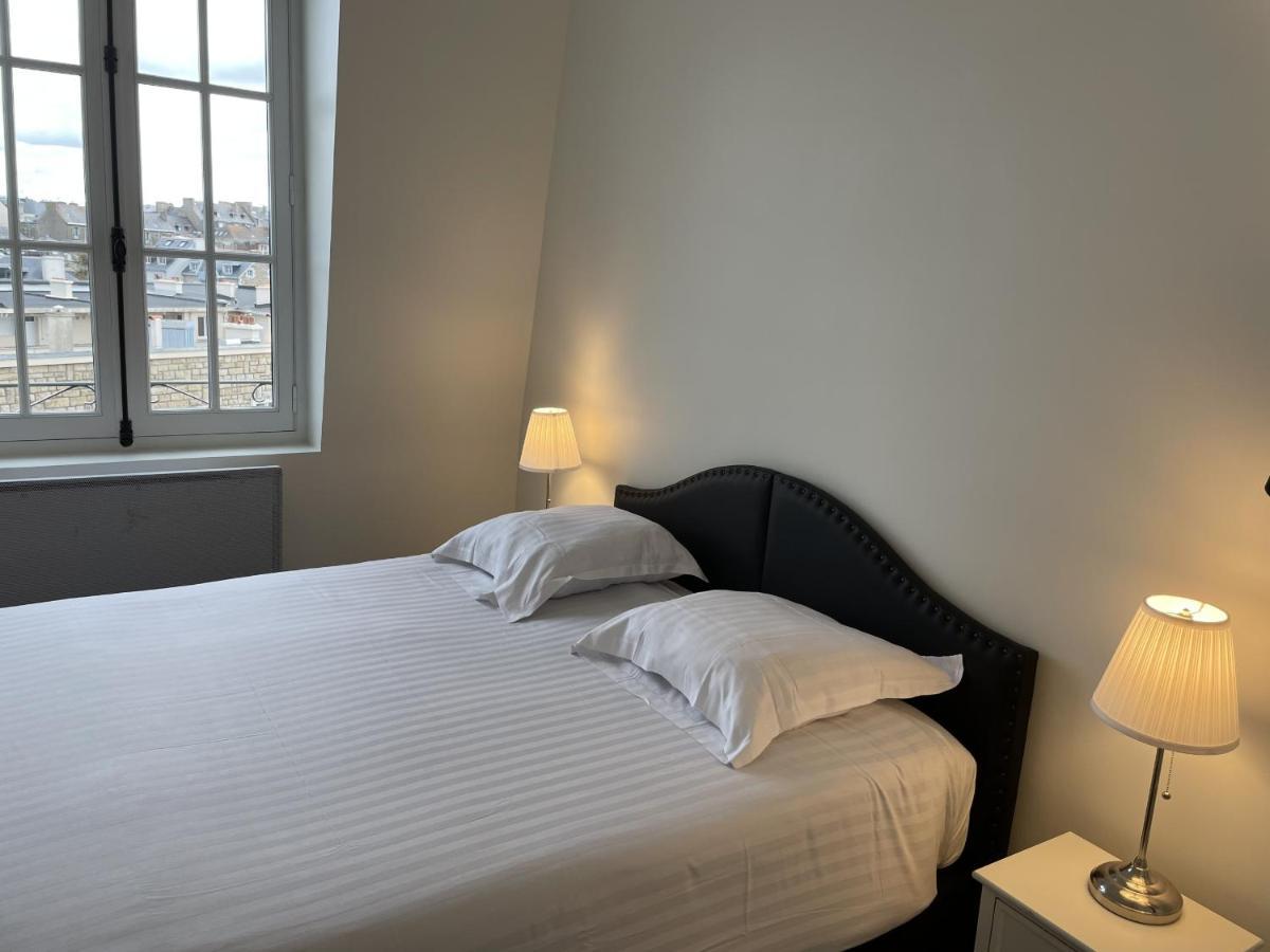 Le Royal XIX Vue Mer Dinard Exteriör bild